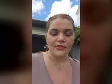 submissive_sistas on Chaturbate