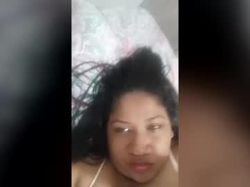 thamara1529 on Chaturbate