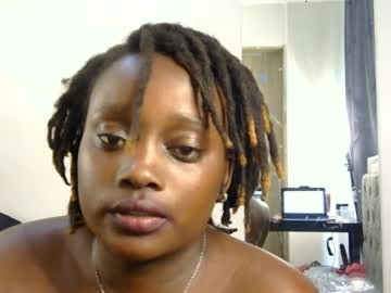 trixy04_ on Chaturbate