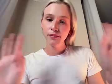 vi_world on Chaturbate