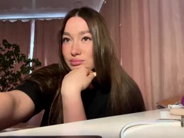 winifredkaszinski on Chaturbate