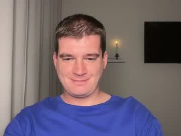 yourhairybuddy on Chaturbate