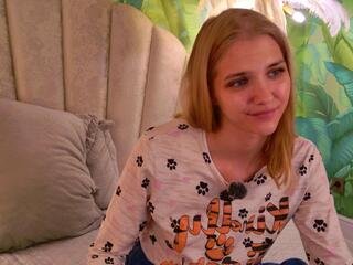 chloe-lins on Flirt4Free