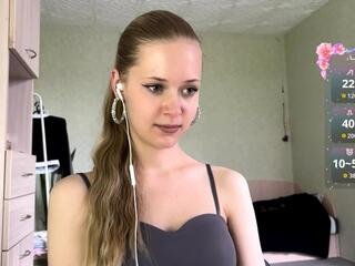 emelina-carpio on Flirt4Free