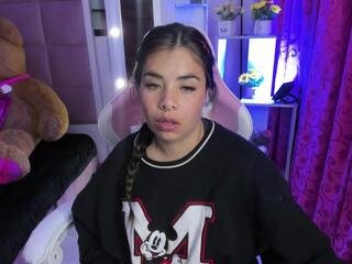 juliana-ddd on Flirt4Free