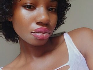 mae-frank on Flirt4Free