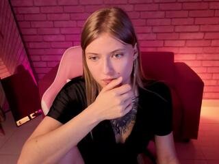 rebecca-caldwell on Flirt4Free