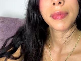 sara-velle on Flirt4Free