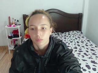 stephanie-bennett on Flirt4Free