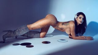 anisyia on LiveJasmin