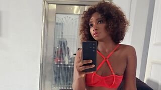 luluwilde on LiveJasmin