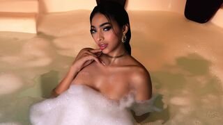 manueladuque on LiveJasmin